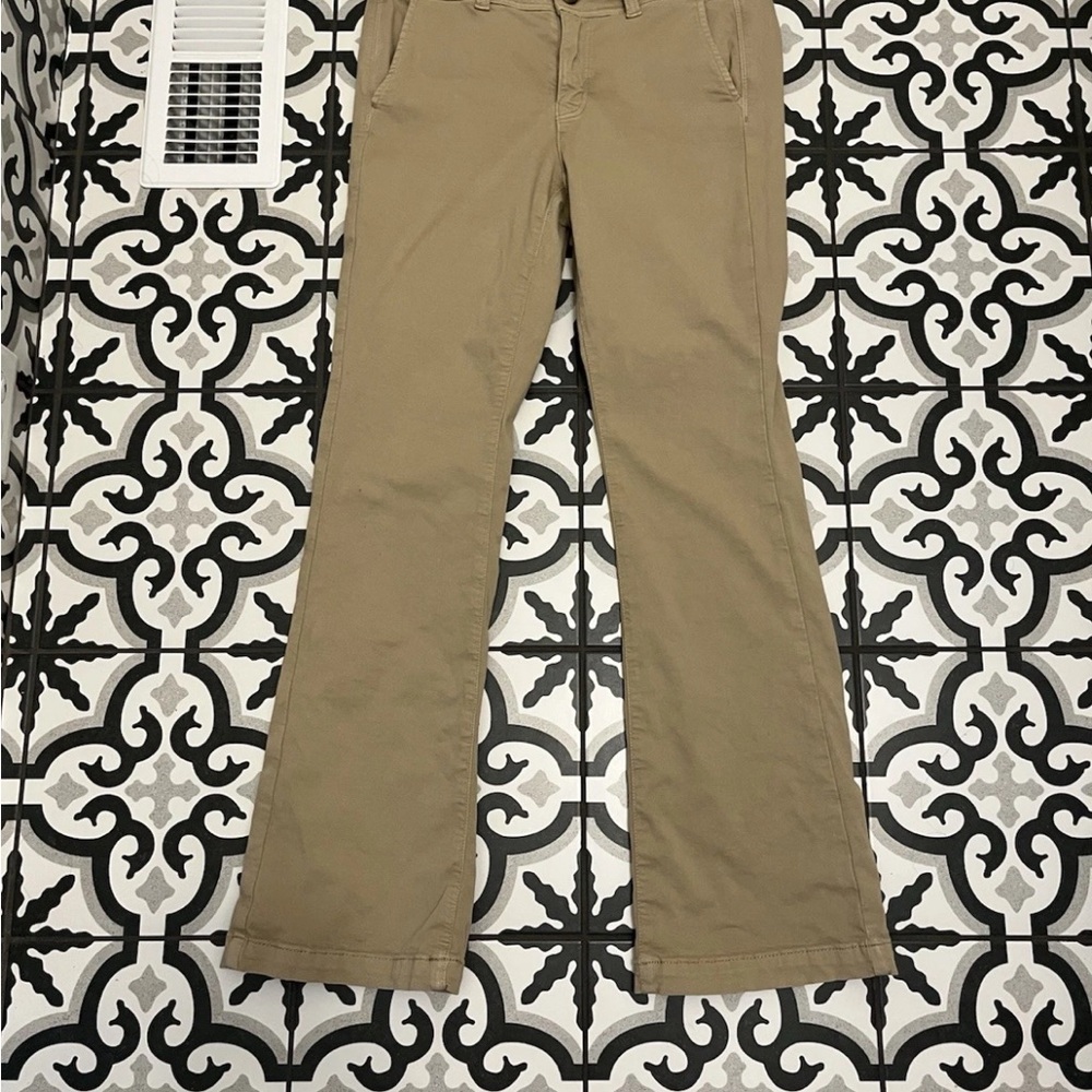 American Eagle Stretch Regular Women’s Size 8 Khaki Flare Pant Tan